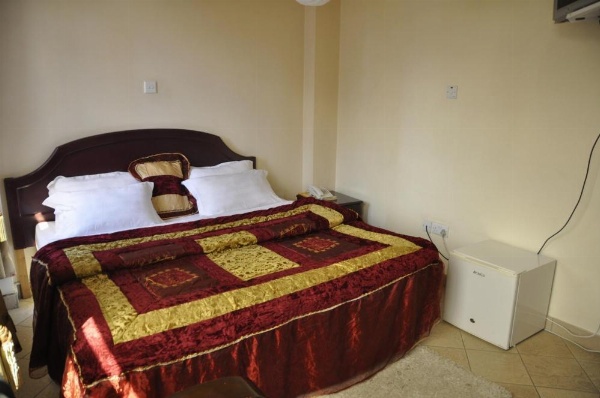 Rich Hotel image 25