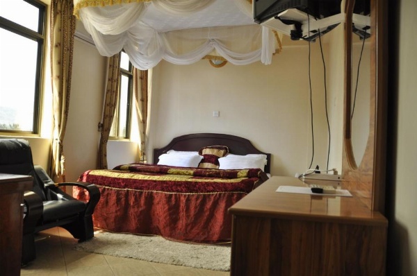 Rich Hotel image 28